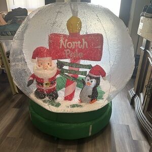 North Pole Giant Snowglobe Christmas Inflatable Santa Penguin NEW WITHOUT BOX